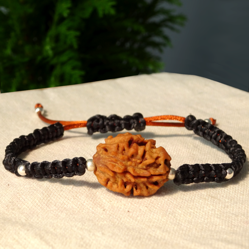 Bracelet avec Rudraksha Deux faces