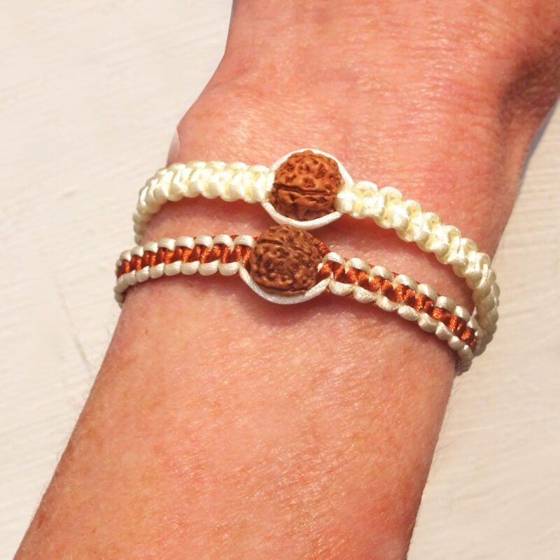 Bracelet spirituel avec rudraksha 5 faces